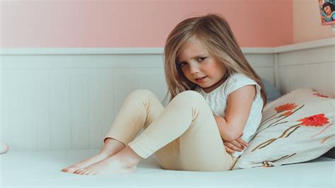 повръщане и болки в ставите при дете